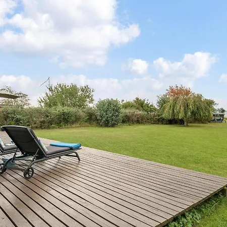 Holiday home In With Kitchen Fejo