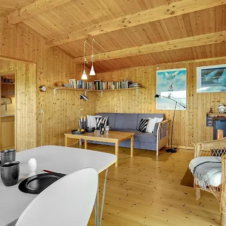 Holiday home In With Kitchen Fejo