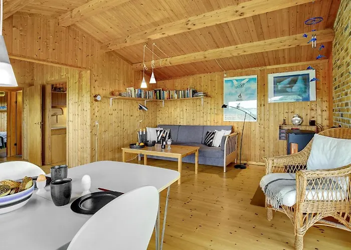 Feriehus In With Kitchen Fejo